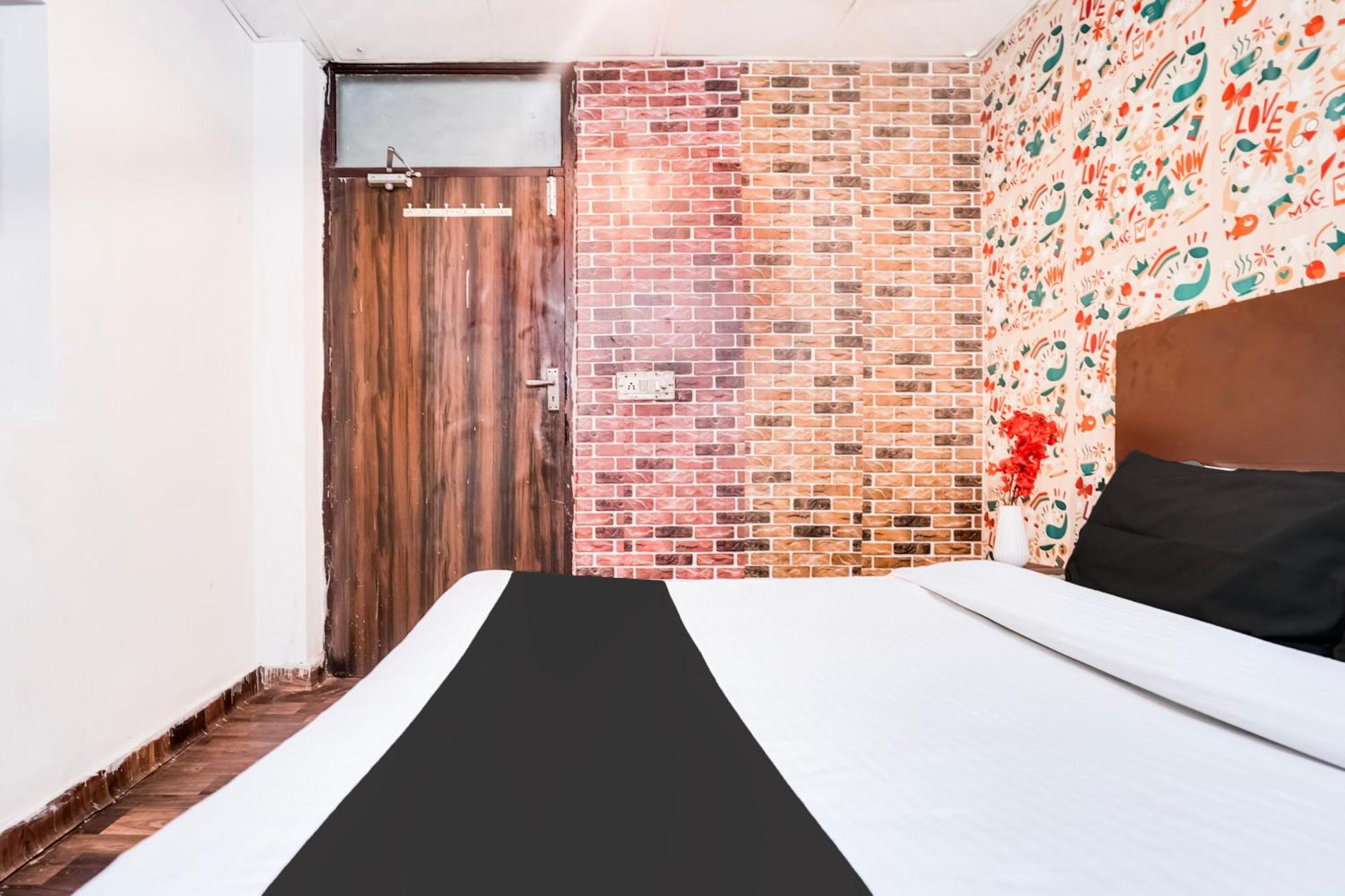 Hotel O Parth 3*